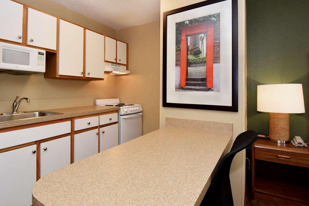 Suburban Studios Houston North I-45 Rum bild